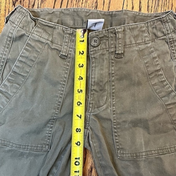 CAbi The Quest Skinny Stretch Cargo Pants Size 00 Olive Green Style #5315 Womens - Picture 6 of 9